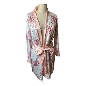 Morgan Lane X FabFitFun White Floral 3/4 Sleeve Robe Women's Size S/M NWT